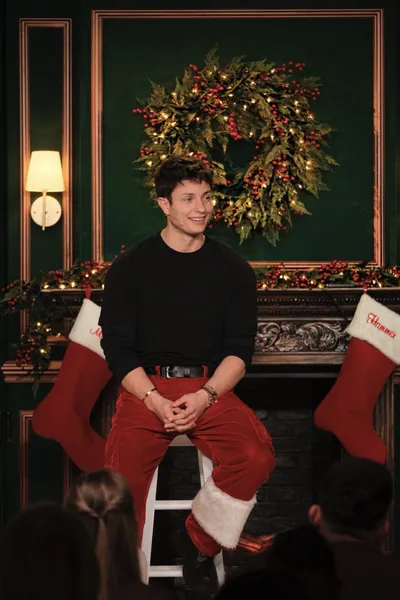 Matt Rife: Unwrapped: A Christmas Crowd Work Special