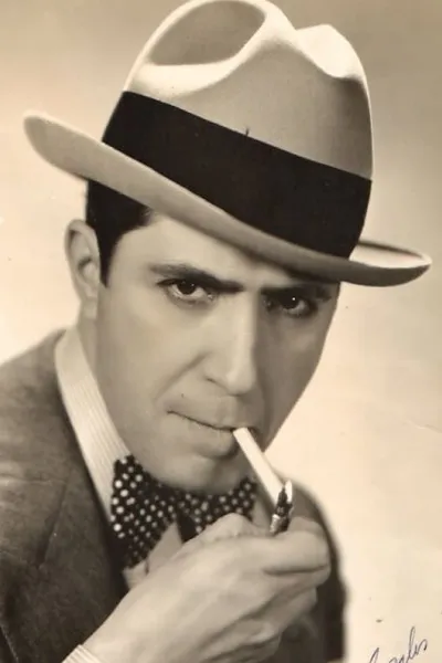 Asi Cantaba Carlos Gardel